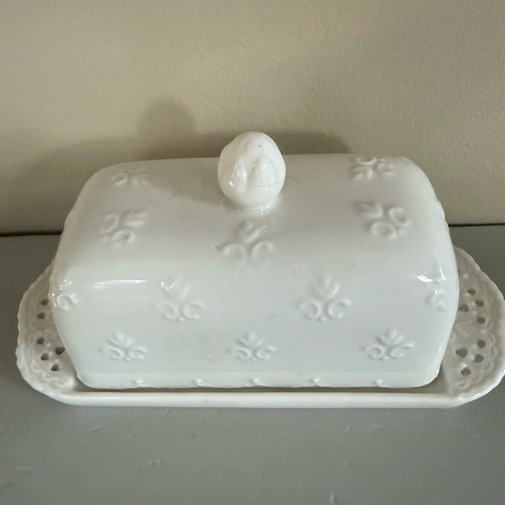Butter Dish by Grace’s Teaware